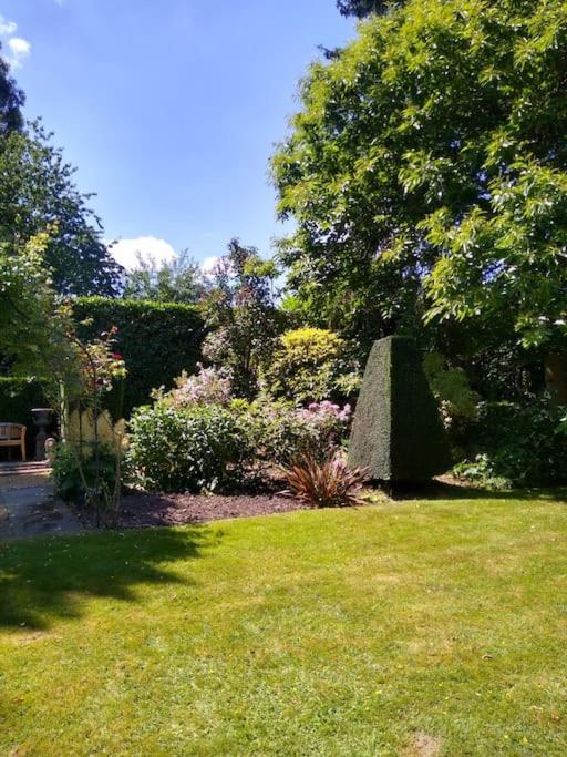 Barn In Beautiful Countyside Watford (Hertfordshire)